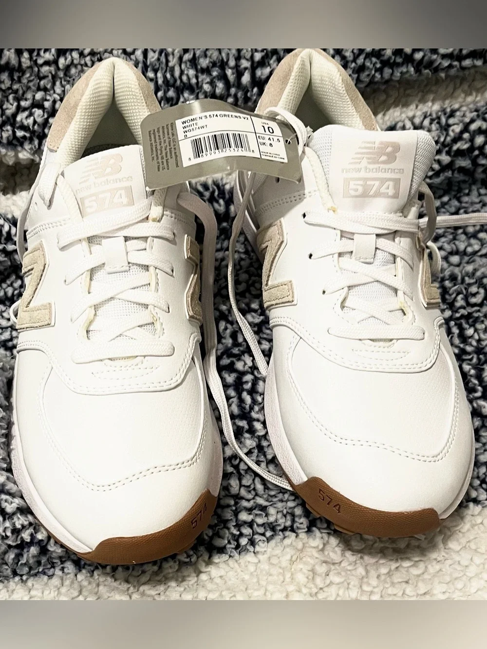New Balance 574 Sneakers spikeless,Green V2 in White and Tan Unisex